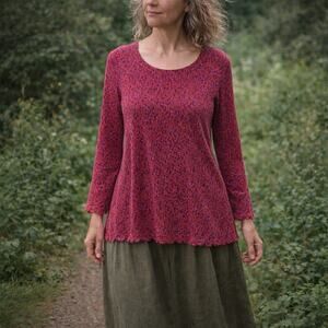 Gudrun Sjoden Top Medium Pink Geometric Print Long Sleeve Stretch Knit Artsy